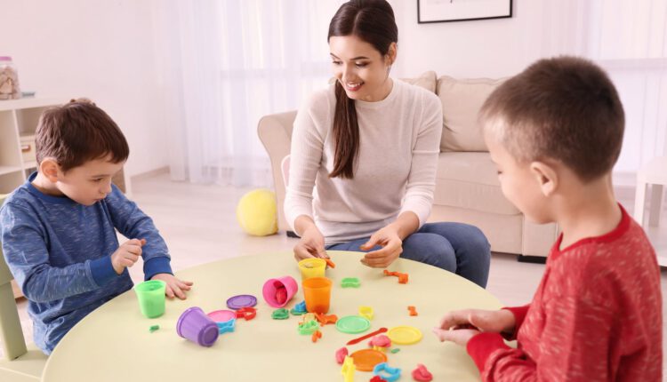 zalety-opiekunki-dla-dziecka